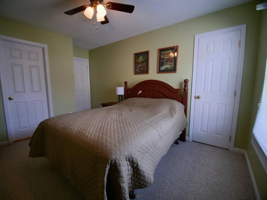 The 737 - Games & Good Times In The Smoky Mountains! Villa Pigeon Forge Eksteriør billede