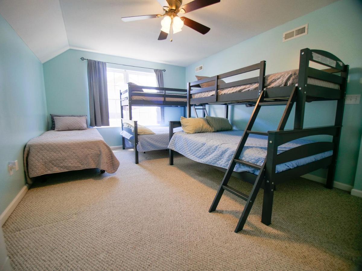 The 737 - Games & Good Times In The Smoky Mountains! Villa Pigeon Forge Eksteriør billede